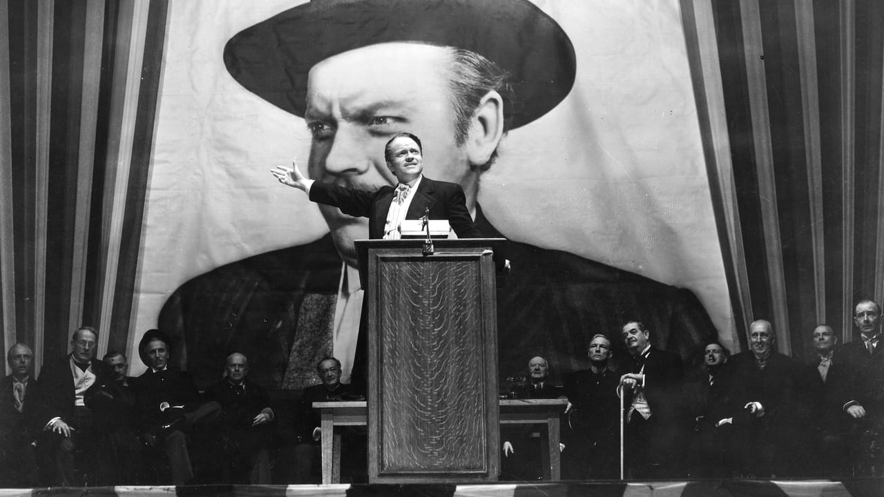 Charles Foster Kane durante su campaña política en Ciudadano Kane (1941), clásico de Orson Welles.